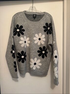 Cozy Gray Daisy Crewneck Sweater